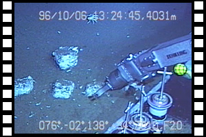 鳥島の鯨骨へ再来訪 第340潜航 1996年10月6日
