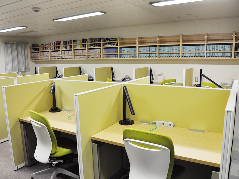 Lab Management Deck／Library