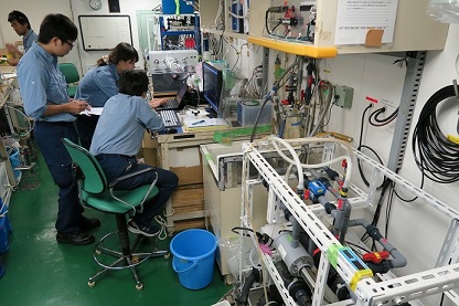 表層海水連続分析システム