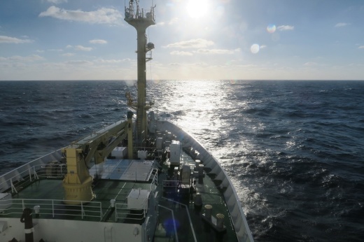 ブリッジから見た北極海