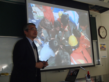 広田湾での調査結果を紹介する東海大学 坂本准教授