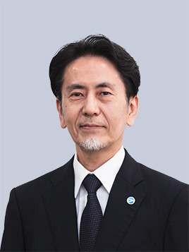 新井 嘉人