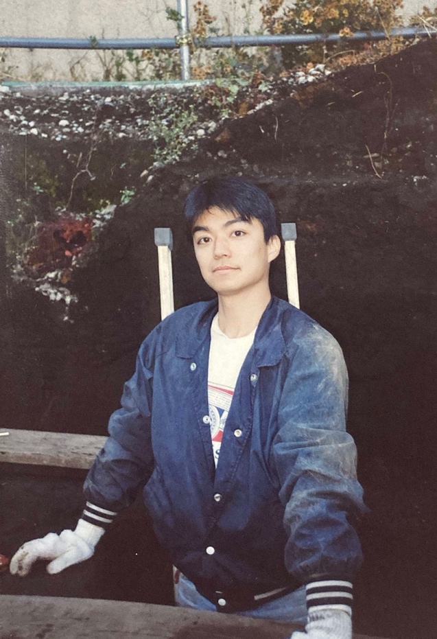 写真:遺跡調査の仕事をしていた当時の生田さん