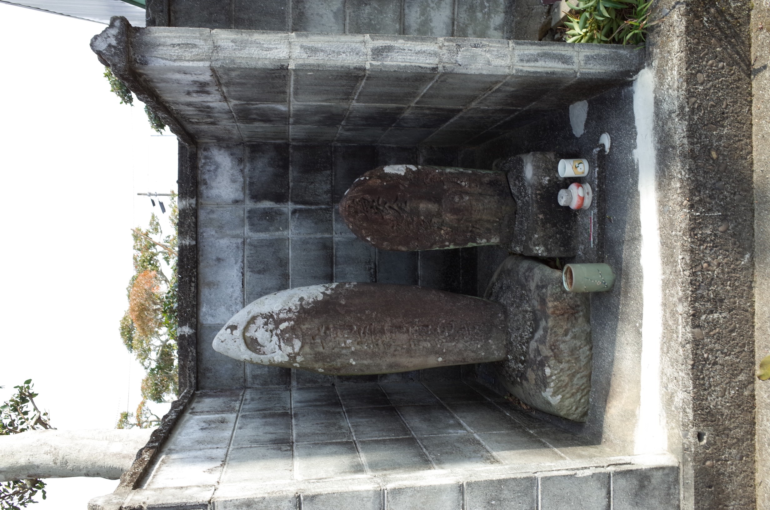 三崎浦震災供養石仏 サムネイル