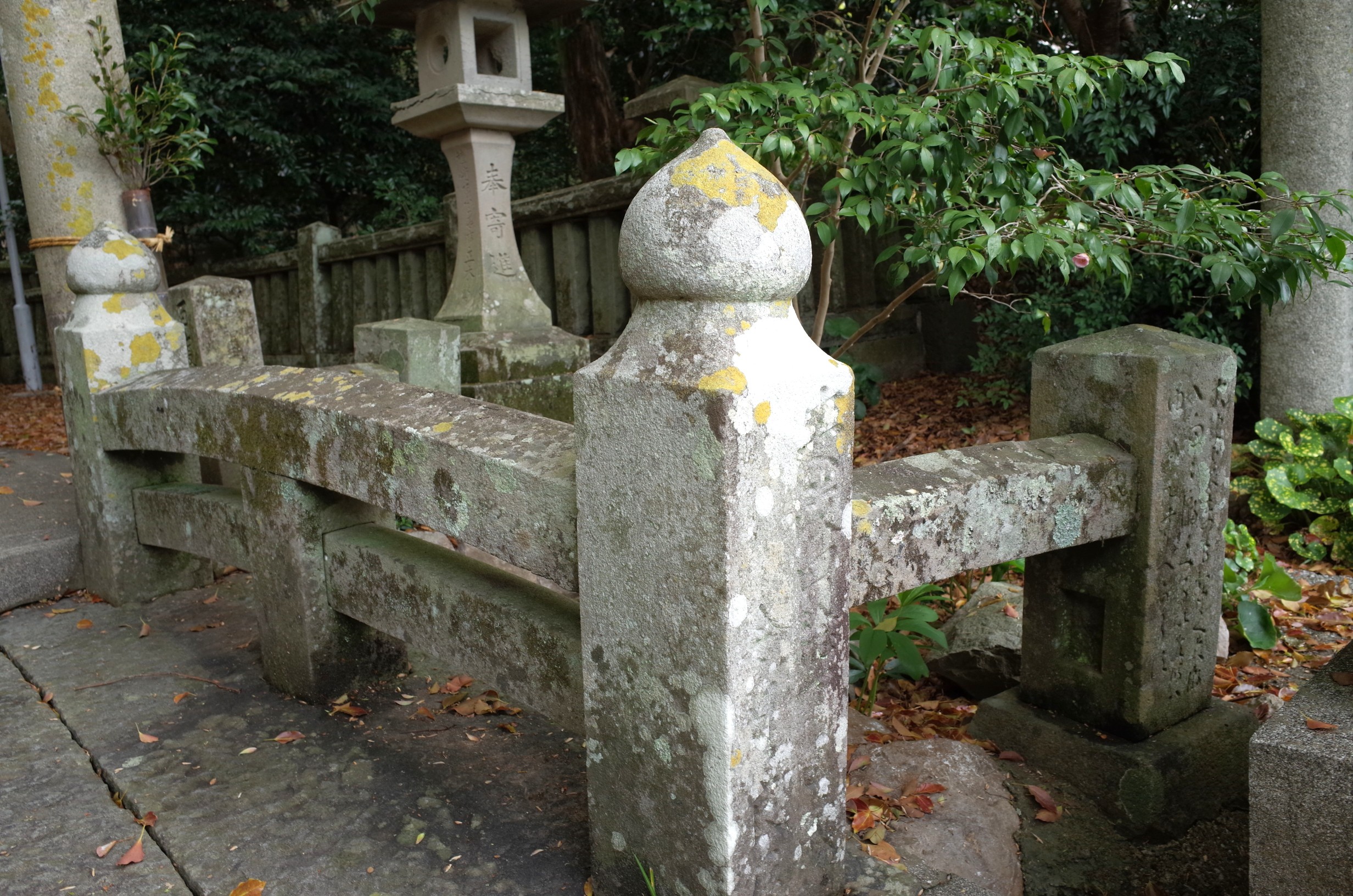三里仁井田神社玉垣碑 サムネイル