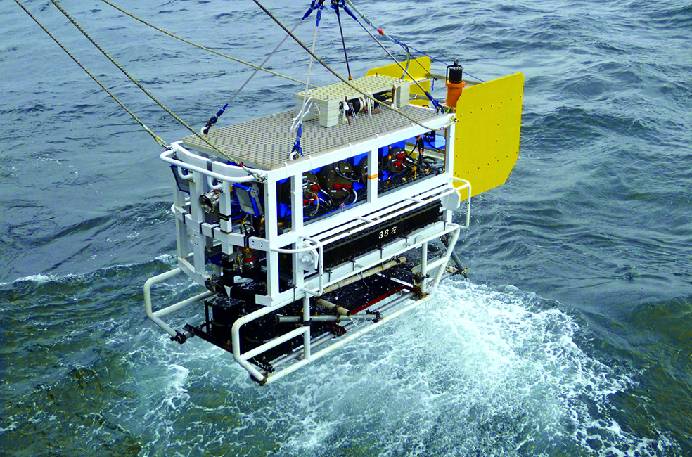 Deep Ocean Floor Survey System DEEP TOW
