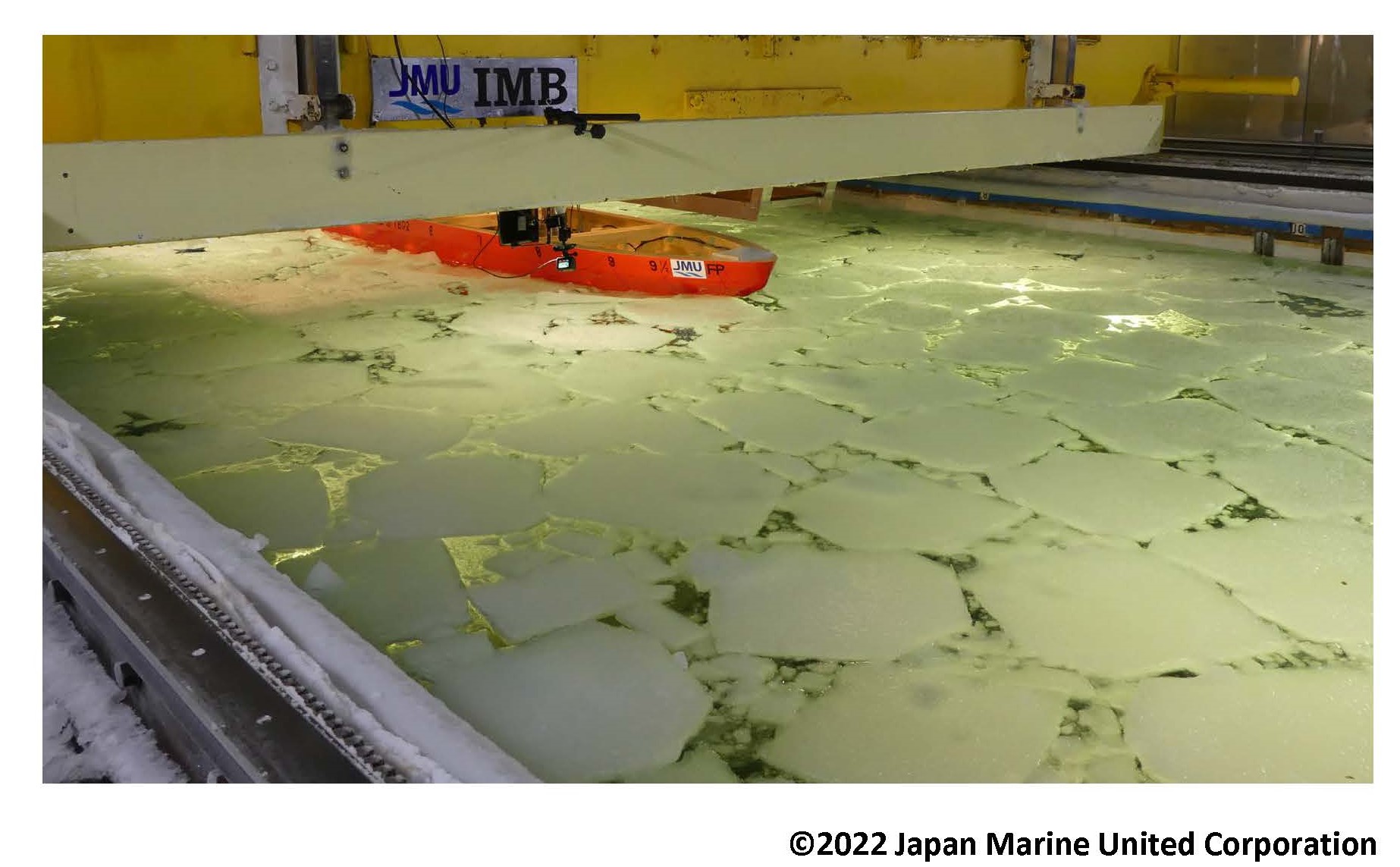 ＜Figure 5 : Resistance test in pack ice condition ( Ice thickness: 1m, Ice floe length: 11m, Ice concentration: 80% equiv. ）＞