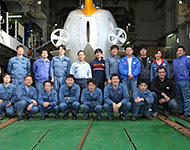 今年の訓練にはフランスの潜水船「ノチール」のパイロットと韓国から若い技術者が「しんかい6500」のオペレーションの見学と意見交換のため乗船していました。